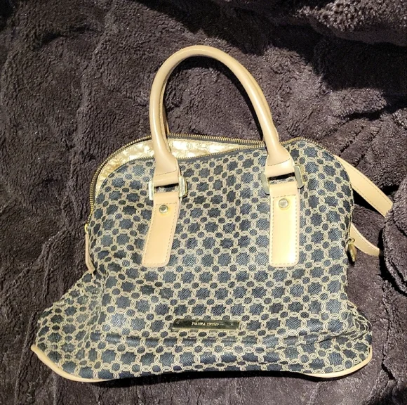 Purse - Picture 3 of 3